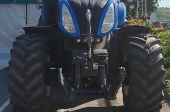 Traktor New Holland T8.390